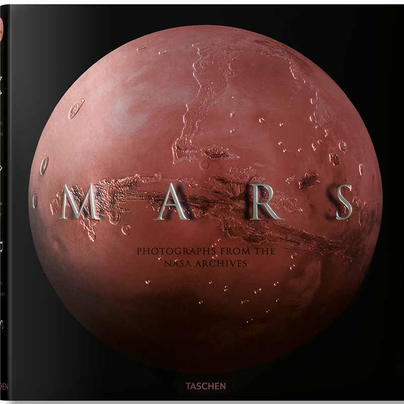 Mars. Photographs from the NASA Archives
