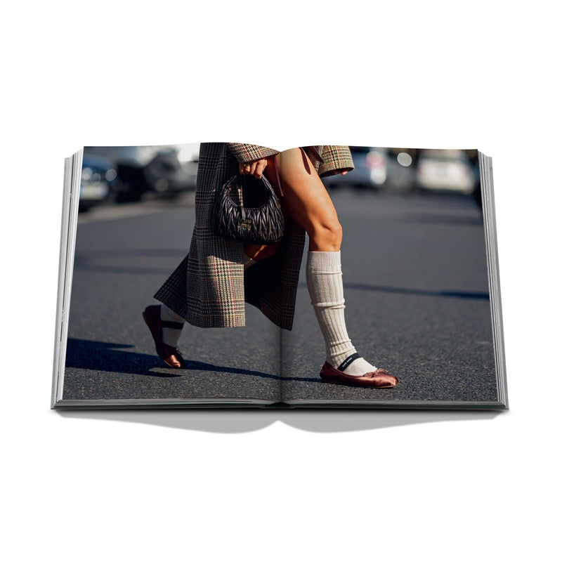 The Book of Iconic Shoes (Fashionphile)