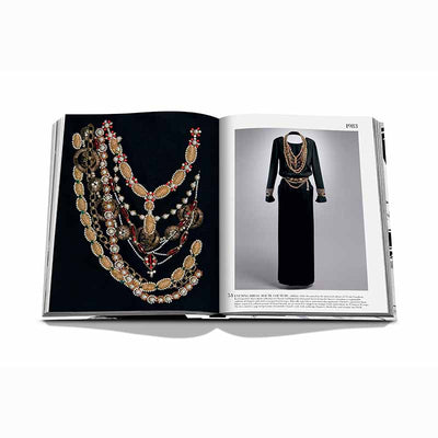 Chanel - The Legend of an Icon