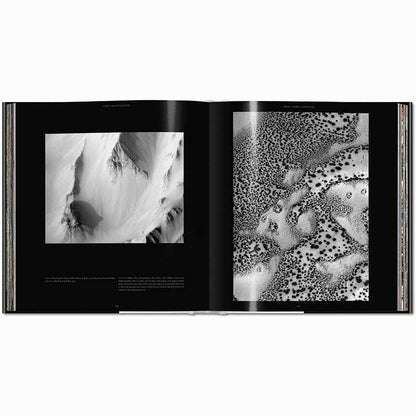 Mars. Photographs from the NASA Archives