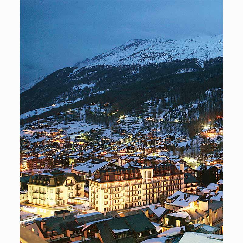 The Ultimate Ski Book (Revised Edition)