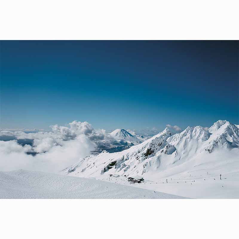 The Ultimate Ski Book (Revised Edition)